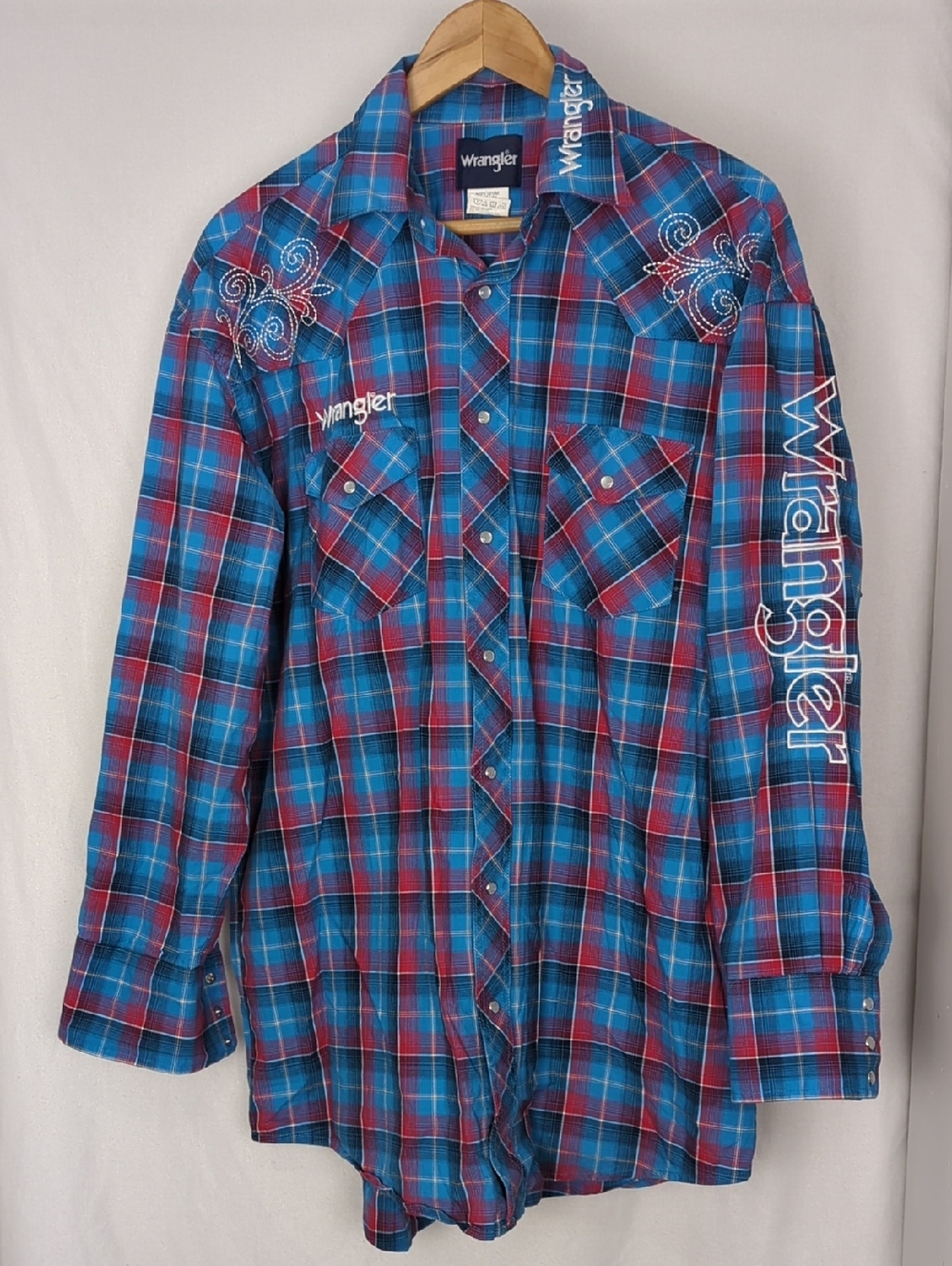 WRANGLER Rodeo Men's Blue and Red Plaid Embroidered Western Snap Shirt